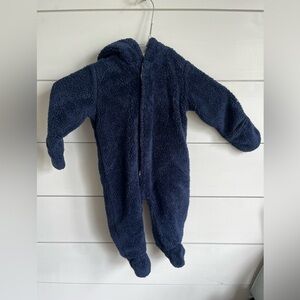 Magnetic Me navy blue fuzzy onesie 3-6 months